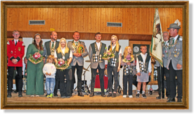 Musikkönig Joris, Prinzessin Jennifer ,Martin, Samira,(Tochter Bella Grace), König alle Könige Sven, Eike, Janne-Marie, Svea, Ben, Fahne Reinhold, Präsi Helge 