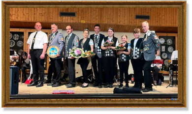 Musikkönig Jan, König aller Könige Marcus, Simon, Gesa, Jannis,  Nikita, Elly, Ben, Präsi Helge